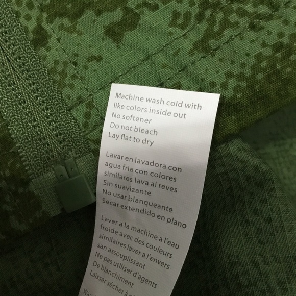 NWT FABLETICS THE HEIGHTS Jacket in Camo XXL - Picture 11 of 12